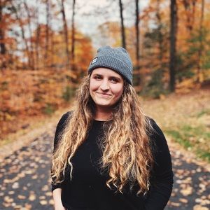 Meet your Posher, Carly